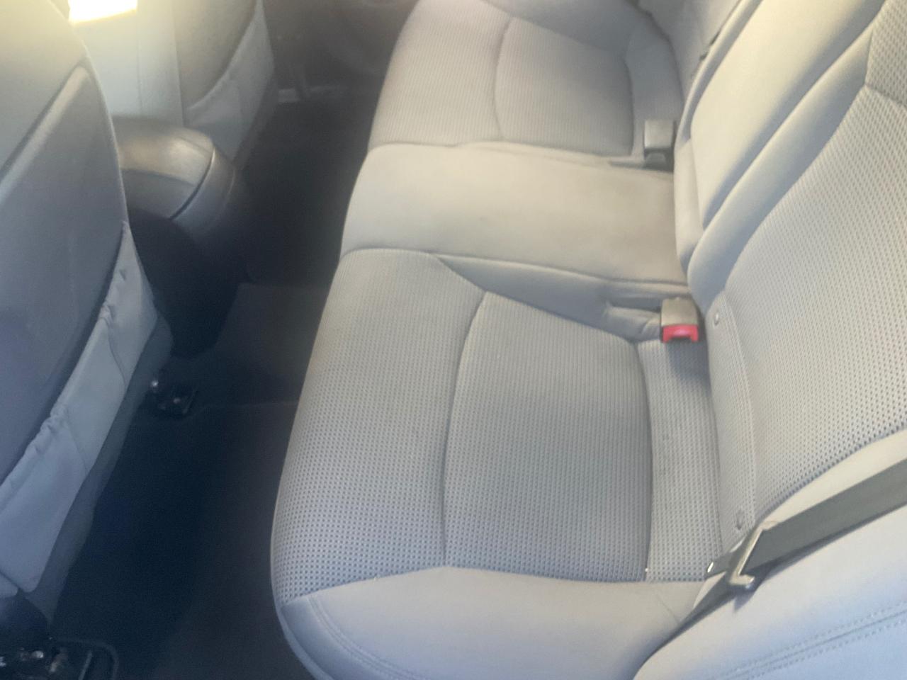 Hyundai Sonata 4dr Sdn 2.4L Auto GLS 2012
