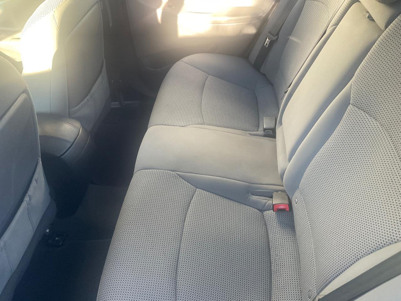Hyundai Sonata 4dr Sdn 2.4L Auto GLS 2012