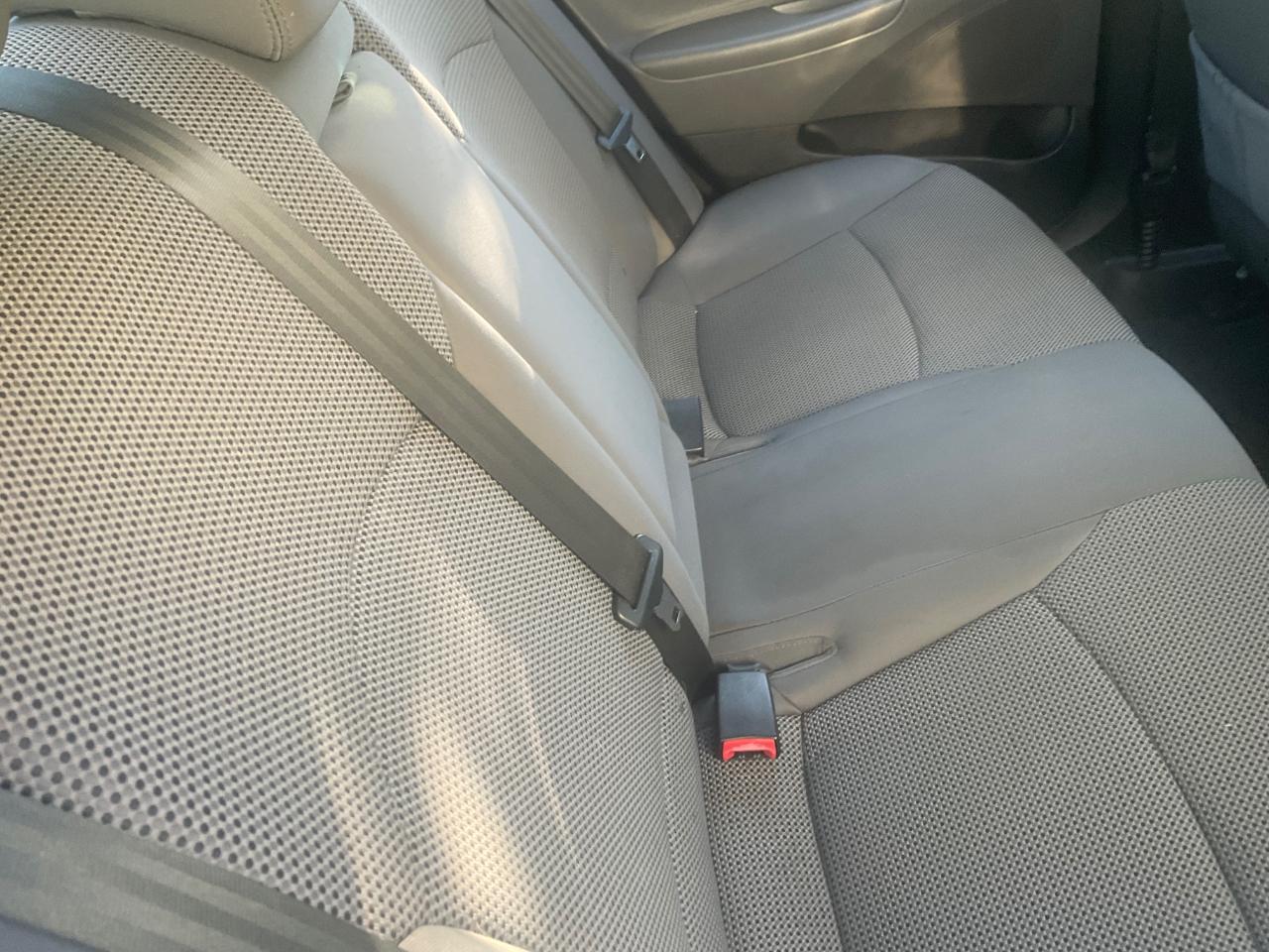Hyundai Sonata 4dr Sdn 2.4L Auto GLS 2012