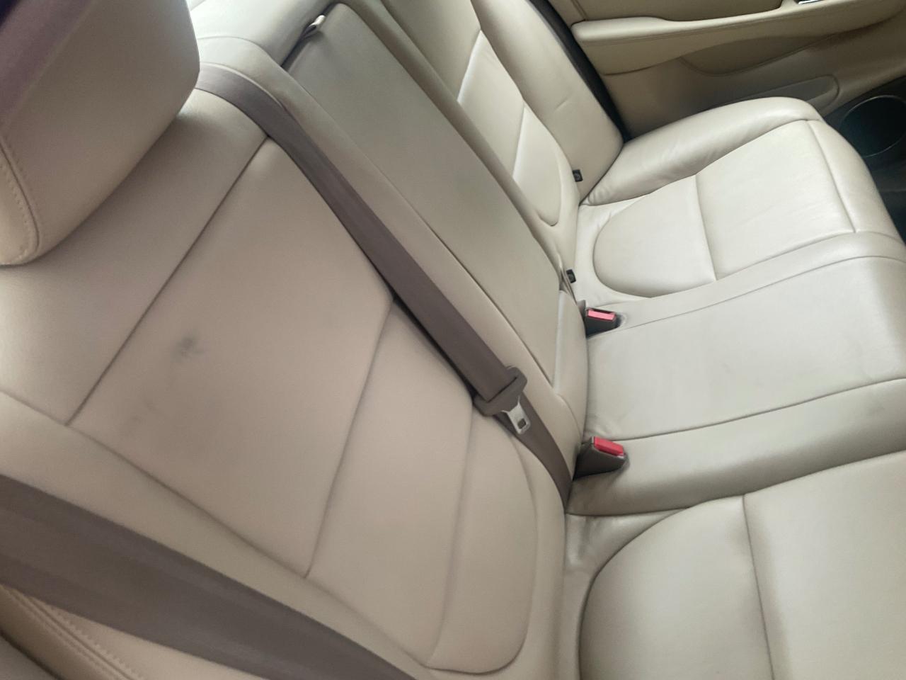 Jaguar XJ 4dr Sdn XJ8 2004