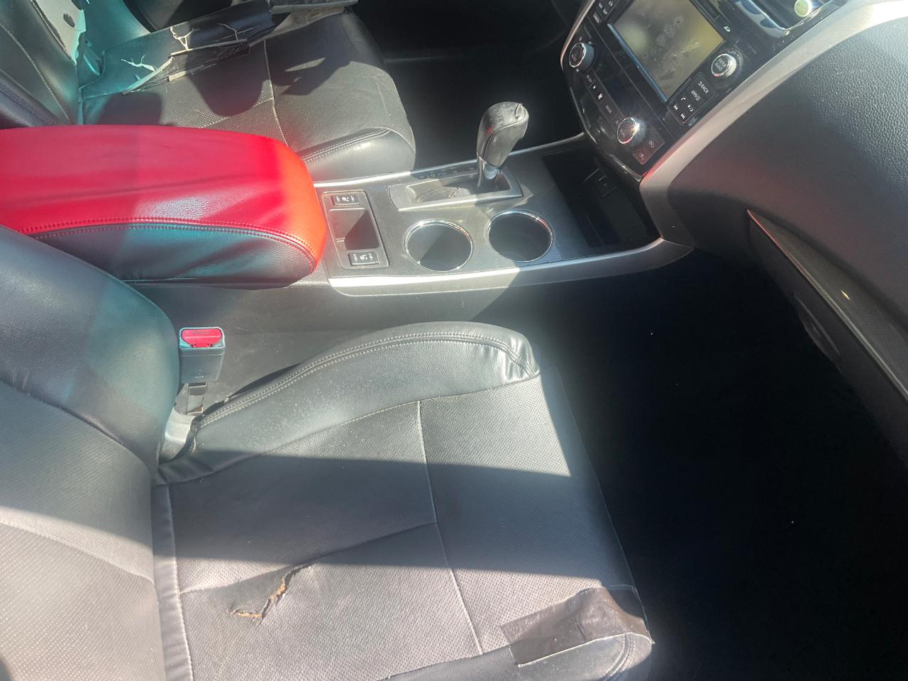 Nissan Altima 4dr Sdn V6 3.5 SL 2015