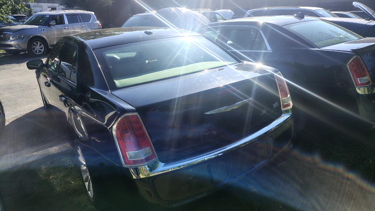Chrysler 300 4dr Sdn RWD 2014