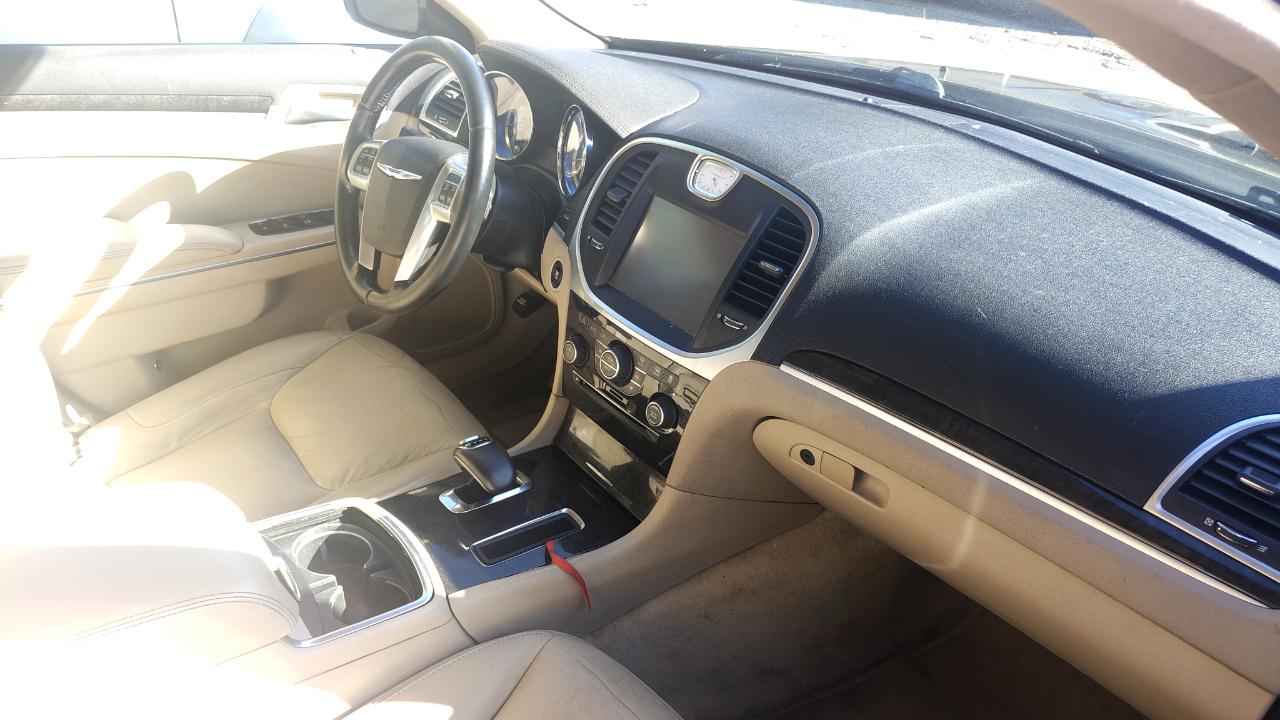 Chrysler 300 4dr Sdn RWD 2014