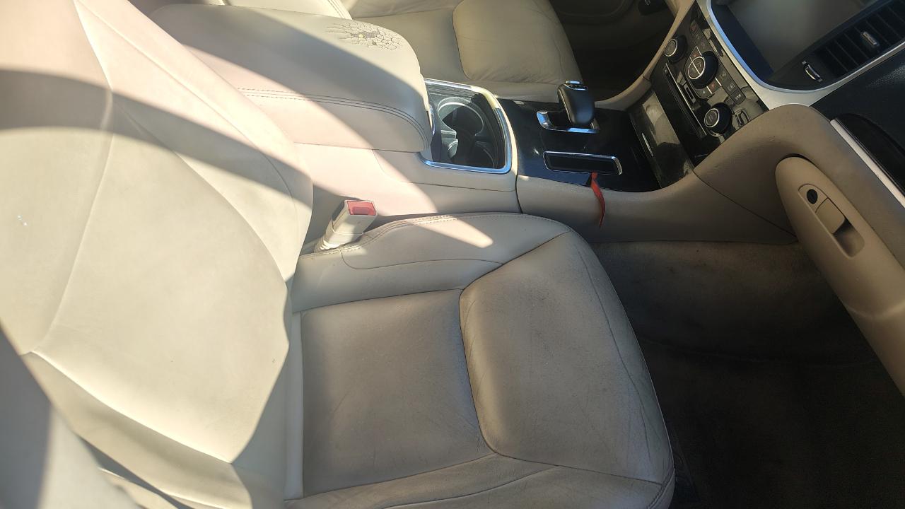 Chrysler 300 4dr Sdn RWD 2014
