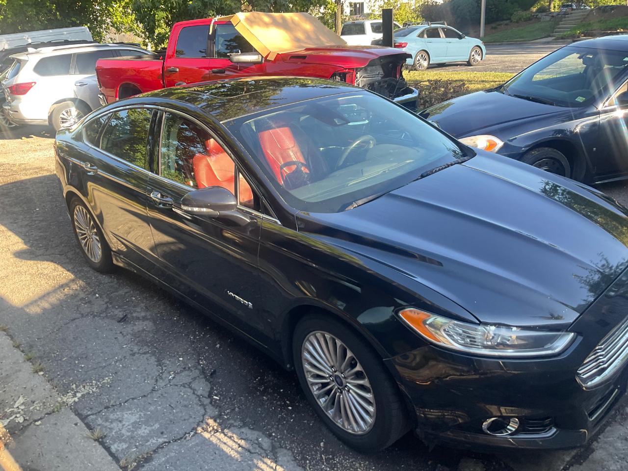 Ford Fusion 4dr Sdn Titanium Hybrid FWD 2014
