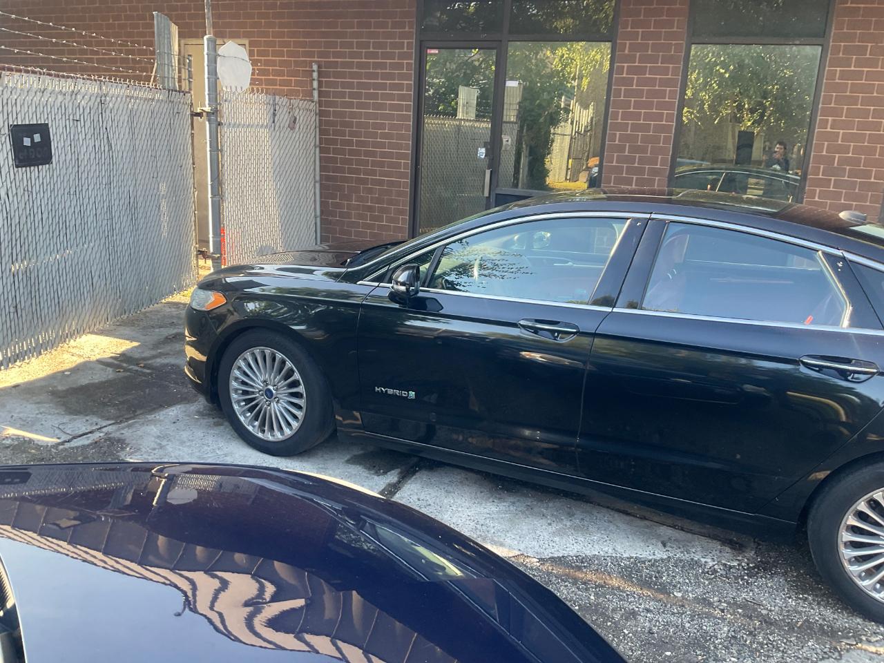 Ford Fusion 4dr Sdn Titanium Hybrid FWD 2014