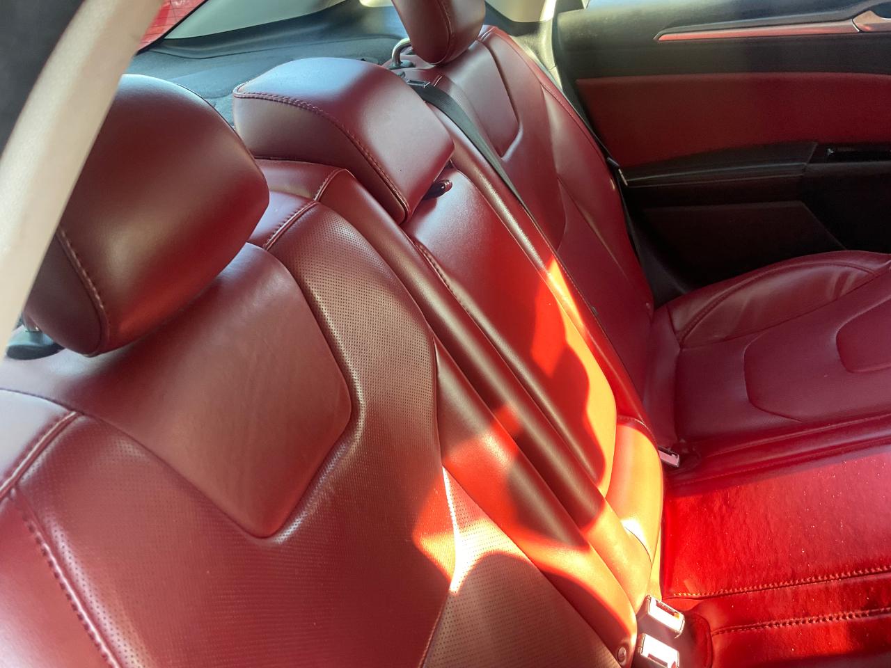 Ford Fusion 4dr Sdn Titanium Hybrid FWD 2014
