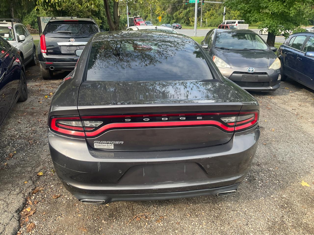 Dodge Charger 4dr Sdn SE RWD 2016