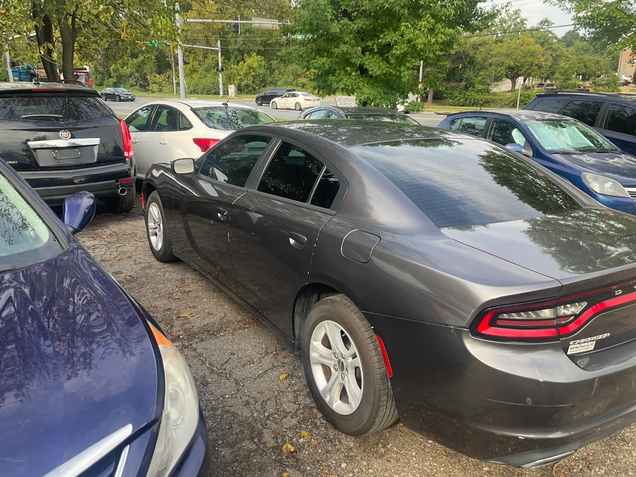 Dodge Charger 4dr Sdn SE RWD 2016