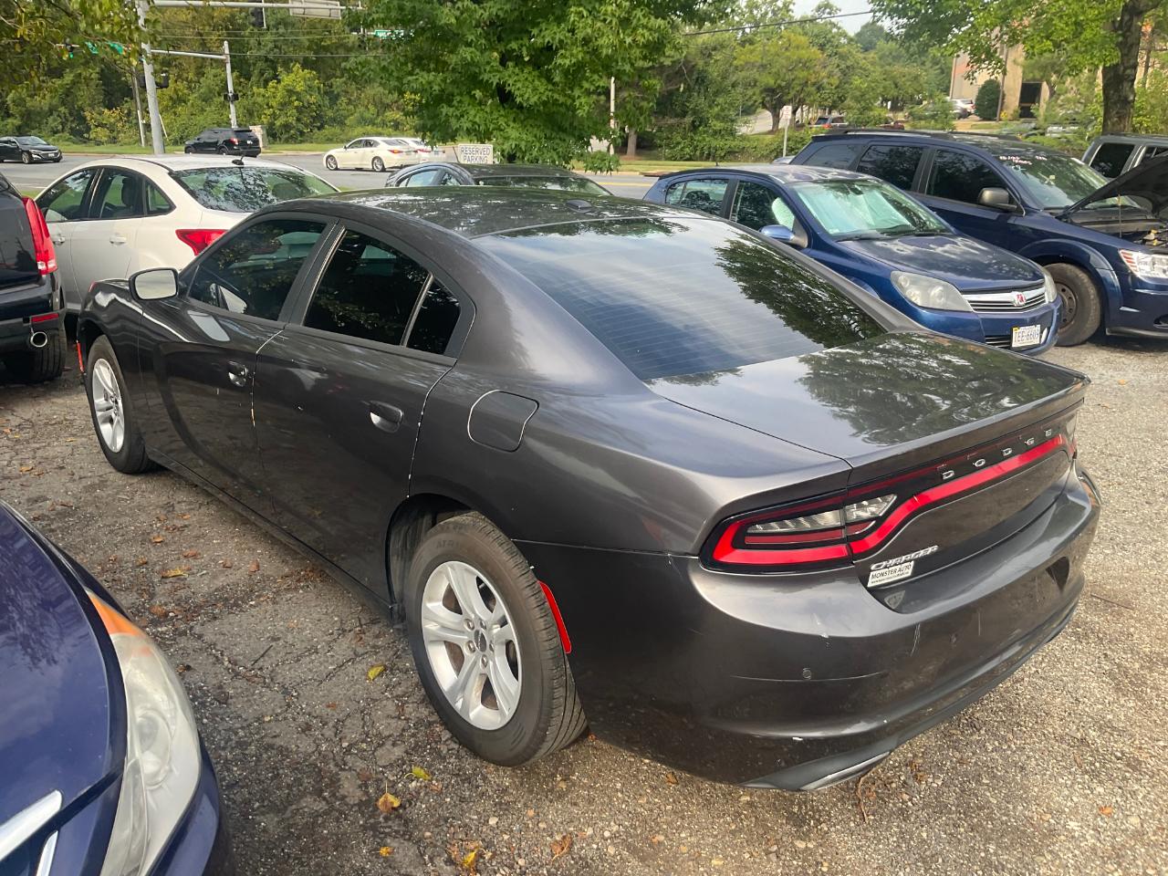 Dodge Charger 4dr Sdn SE RWD 2016