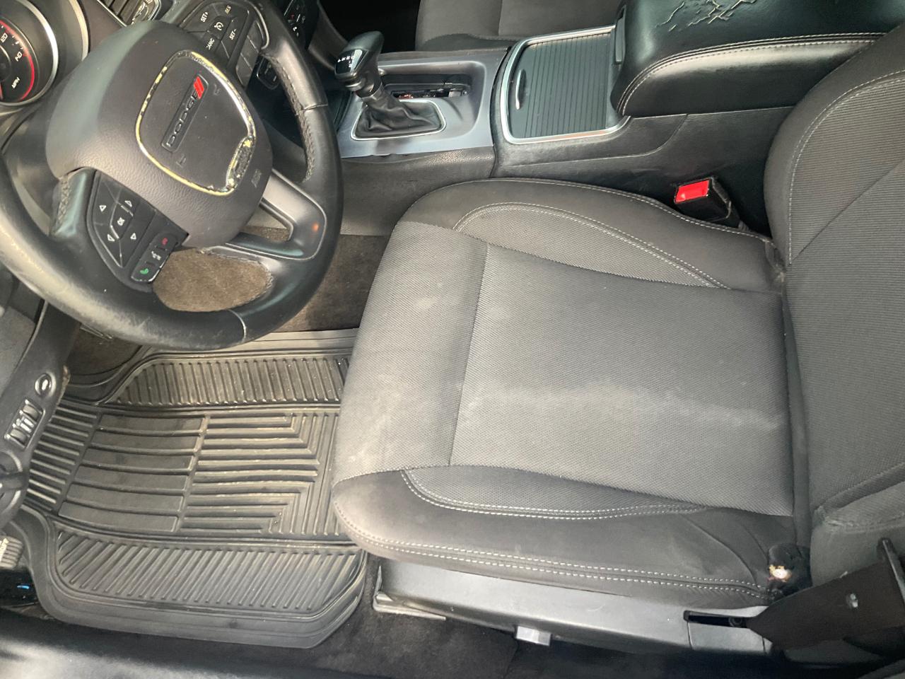 Dodge Charger 4dr Sdn SE RWD 2016
