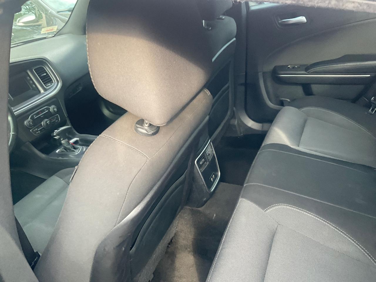Dodge Charger 4dr Sdn SE RWD 2016