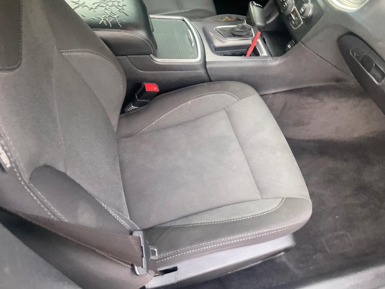 Dodge Charger 4dr Sdn SE RWD 2016