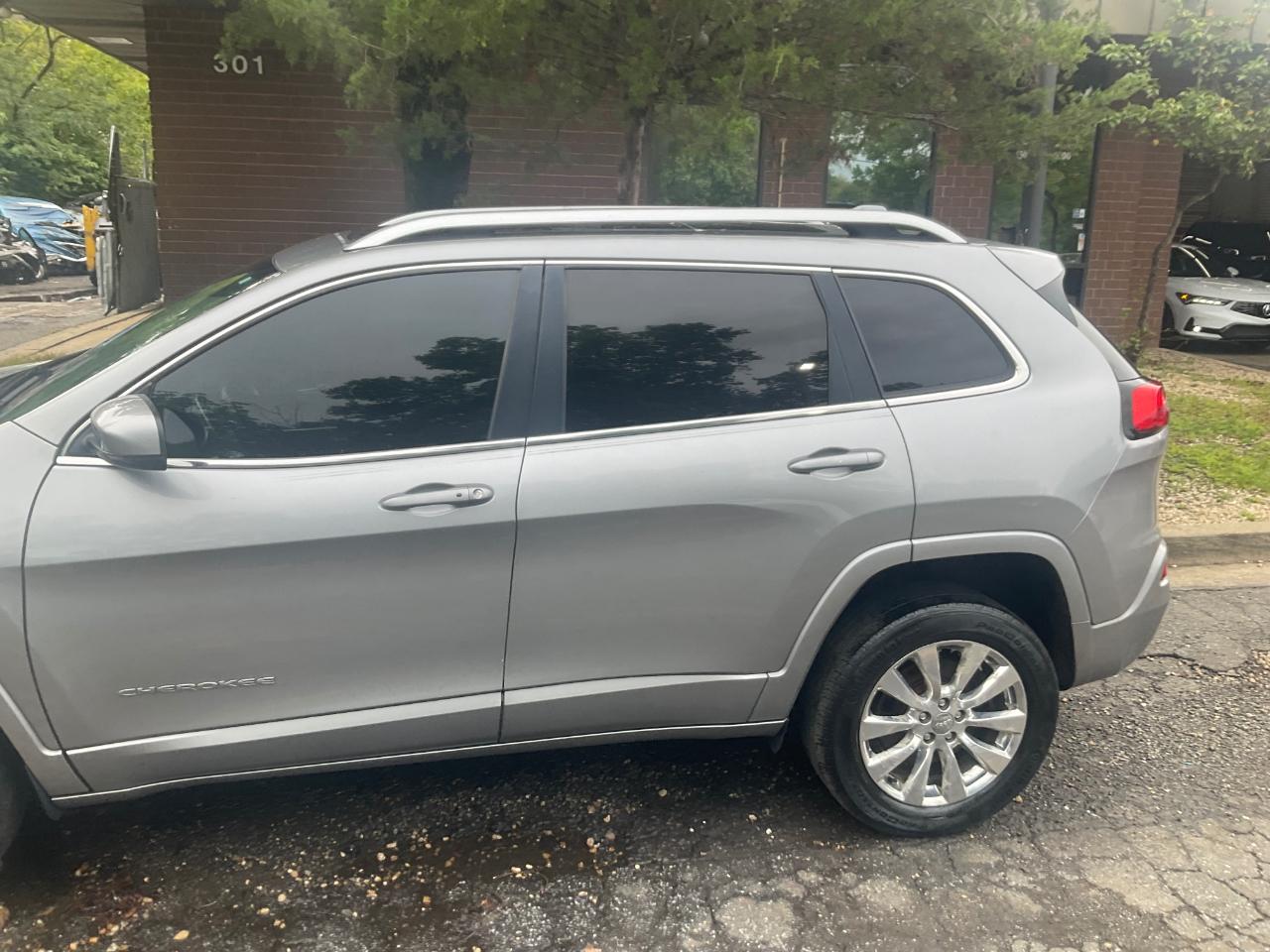 Jeep Cherokee 4WD 4dr Overland 2016