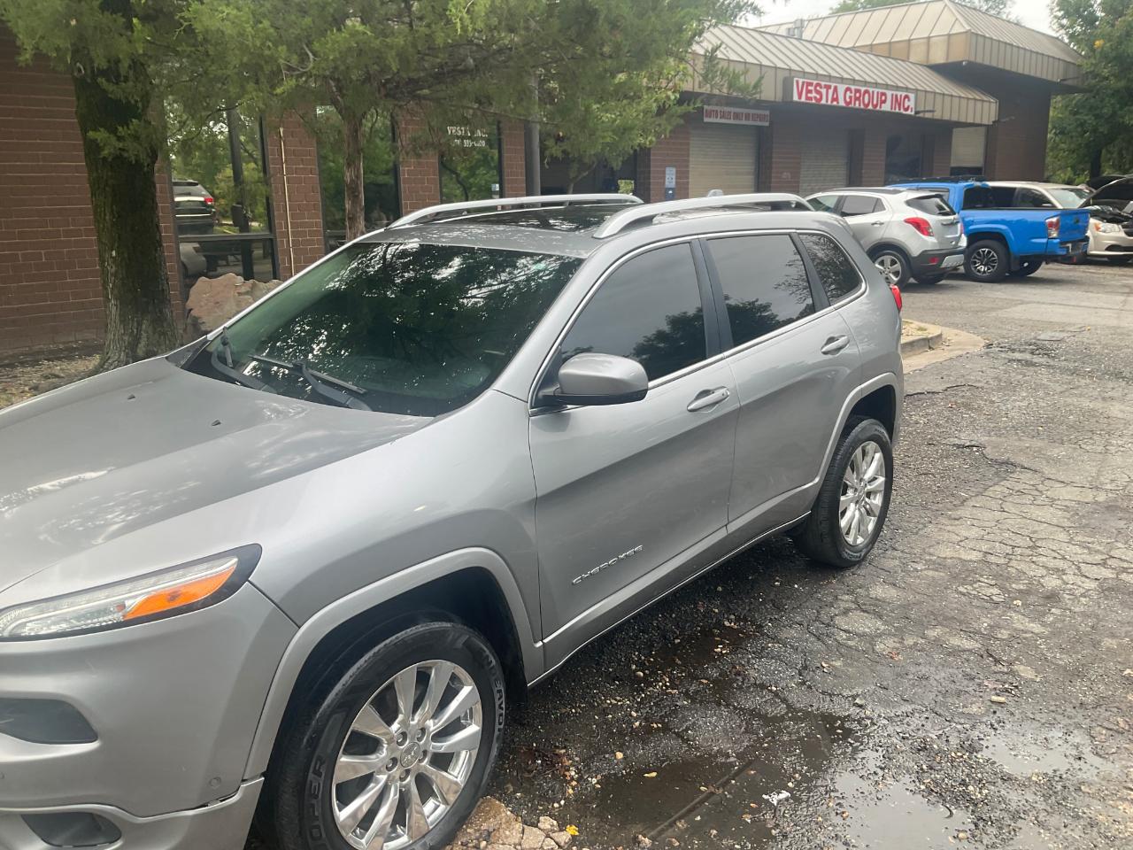 Jeep Cherokee 4WD 4dr Overland 2016