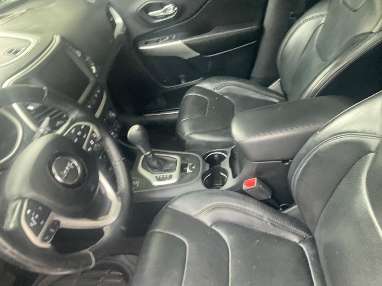 Jeep Cherokee 4WD 4dr Overland 2016