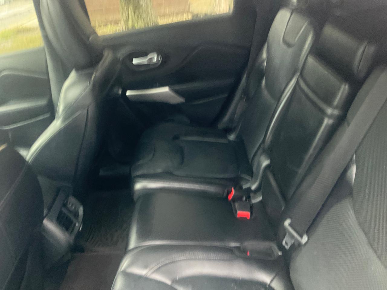 Jeep Cherokee 4WD 4dr Overland 2016