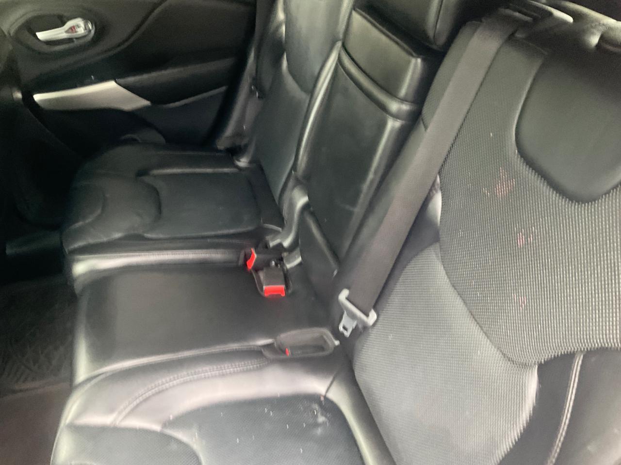 Jeep Cherokee 4WD 4dr Overland 2016