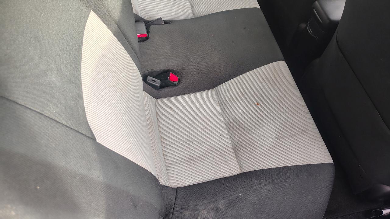 Toyota Prius c 5dr HB Three (Natl) 2012