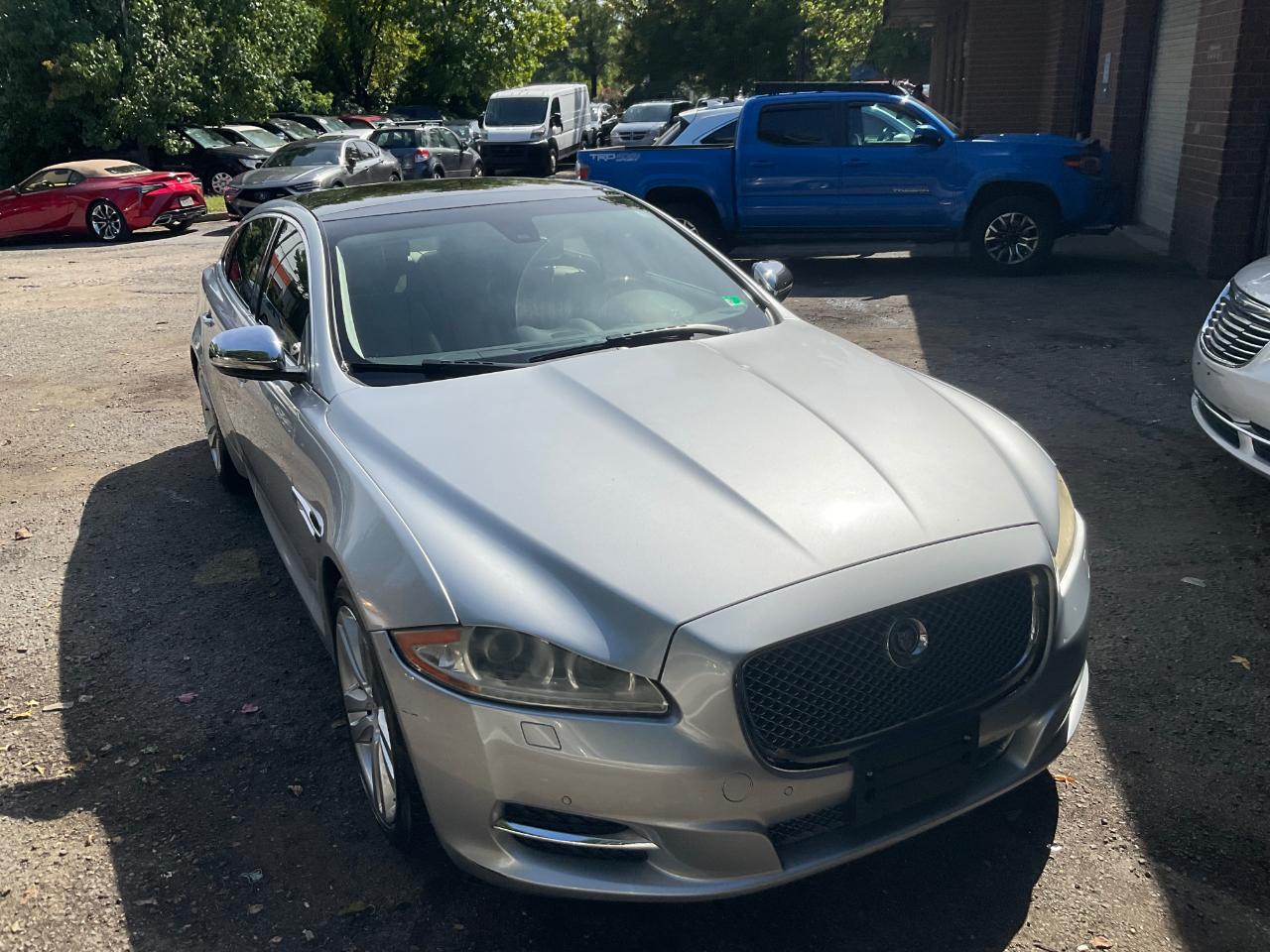Jaguar XJ 4dr Sdn XJL 2012