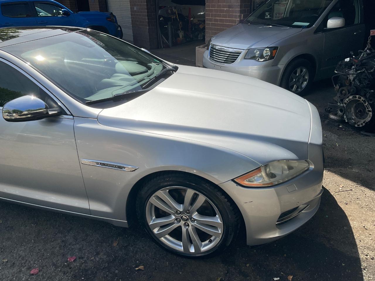 Jaguar XJ 4dr Sdn XJL 2012