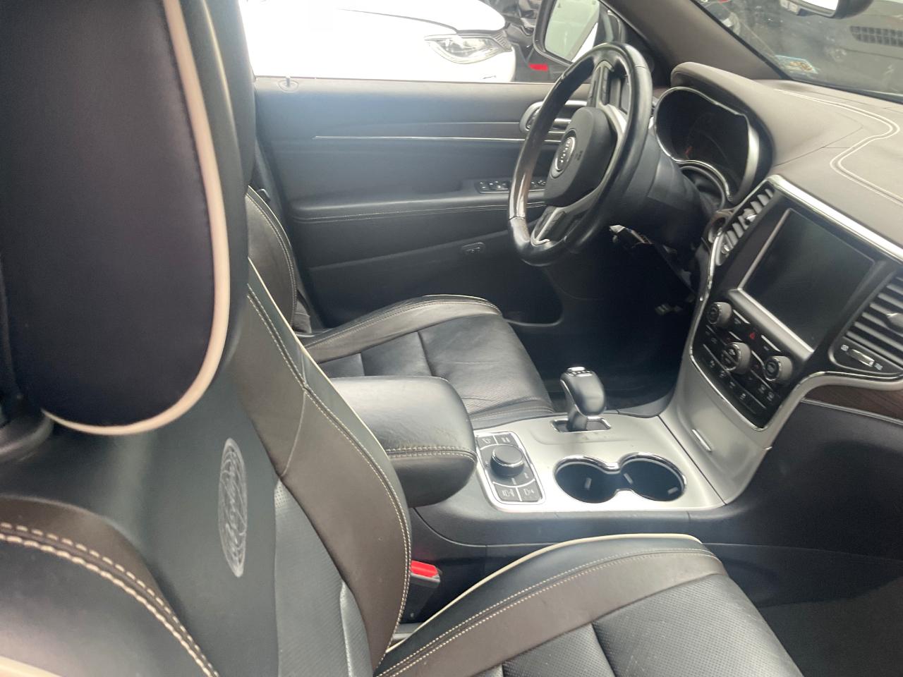 Jeep Grand Cherokee 4WD 4dr Overland 2014