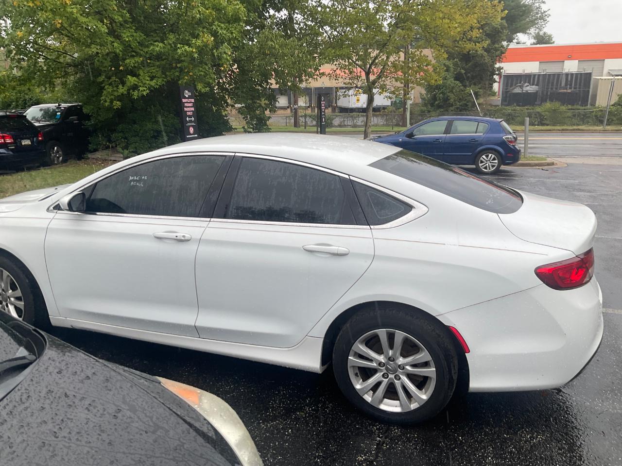 Chrysler 200 4dr Sdn Limited FWD 2015