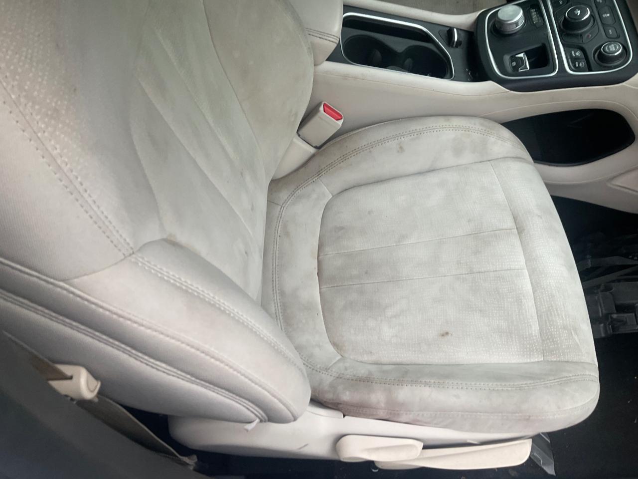 Chrysler 200 4dr Sdn Limited FWD 2015