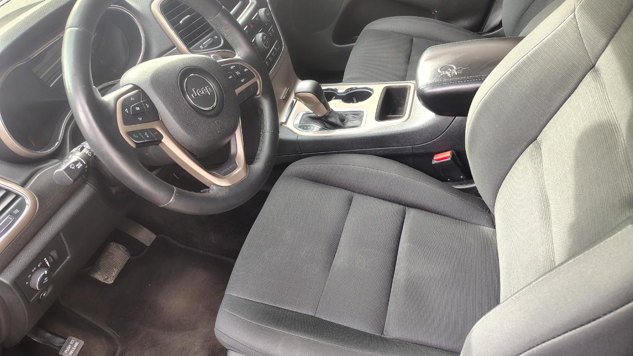 Jeep Grand Cherokee 4WD 4dr Laredo 2016