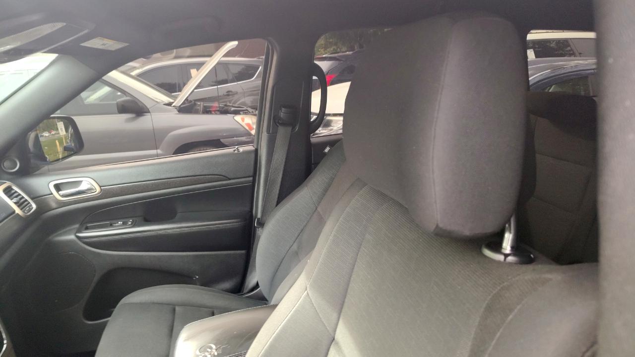 Jeep Grand Cherokee 4WD 4dr Laredo 2016