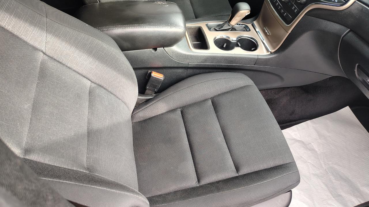 Jeep Grand Cherokee 4WD 4dr Laredo 2016