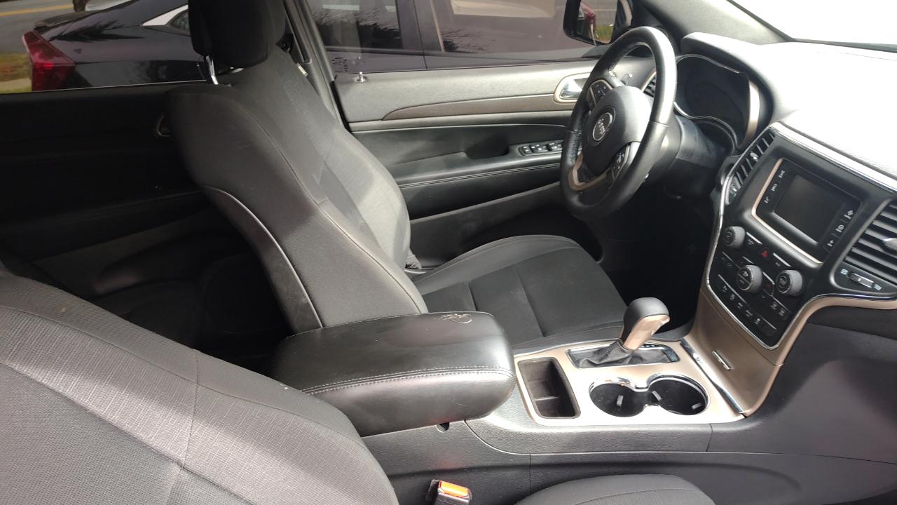Jeep Grand Cherokee 4WD 4dr Laredo 2016