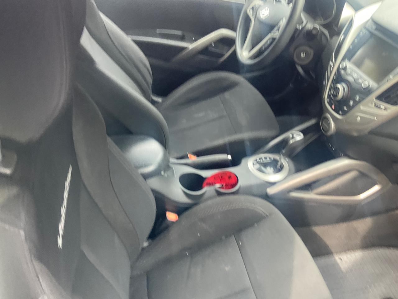 Hyundai Veloster 3dr Cpe Auto 2016