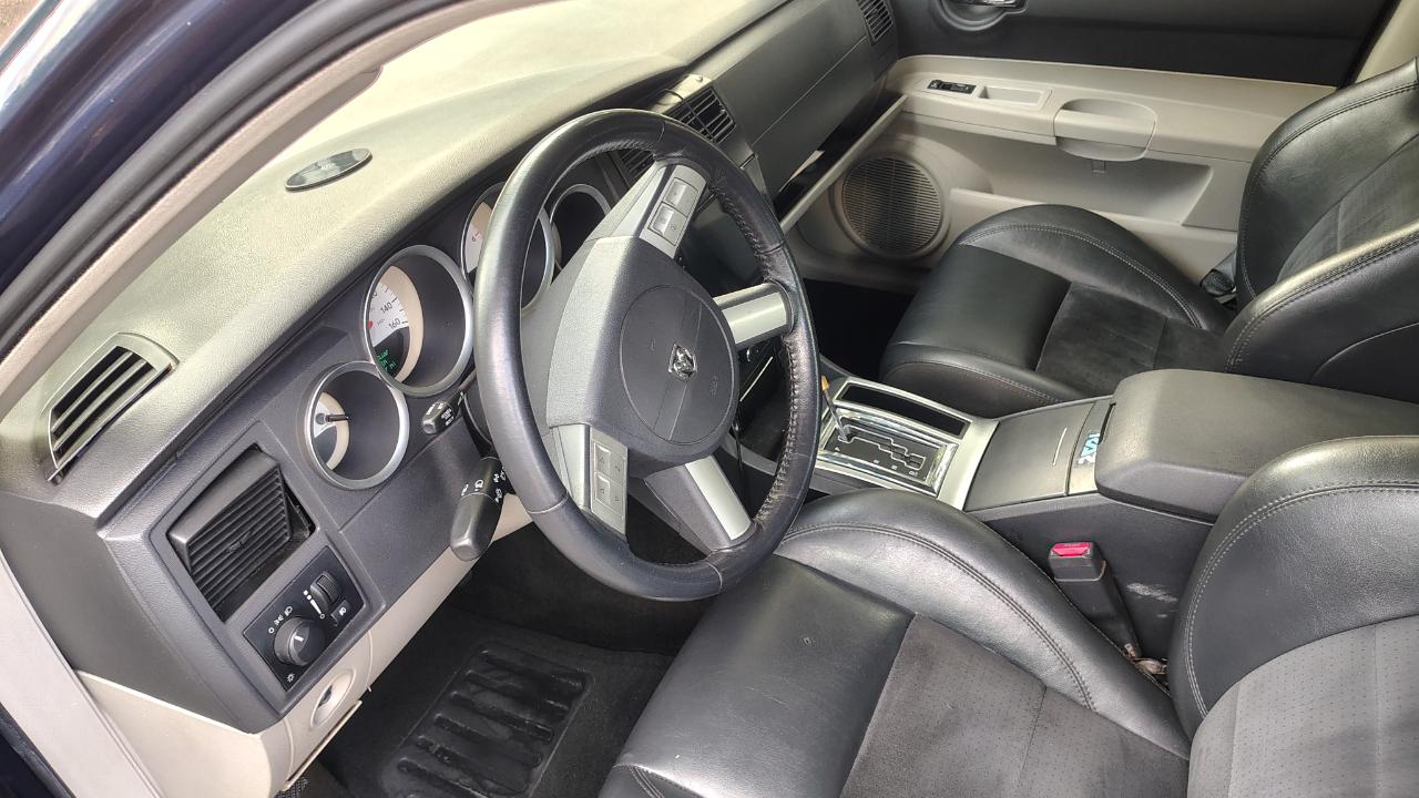 Dodge Charger 4dr Sdn R/T RWD 2006