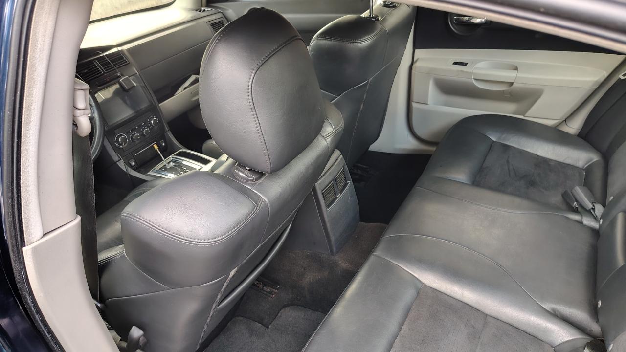 Dodge Charger 4dr Sdn R/T RWD 2006