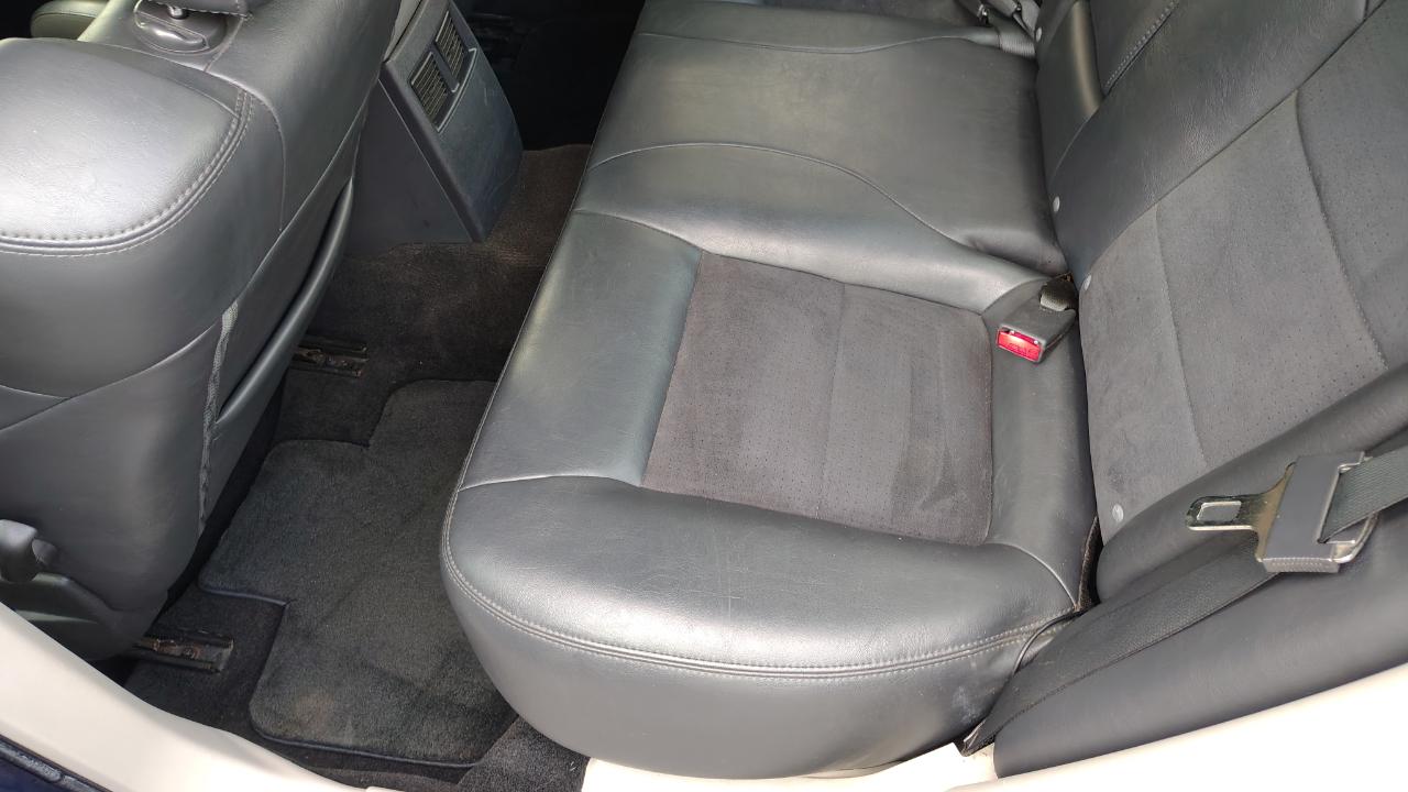 Dodge Charger 4dr Sdn R/T RWD 2006