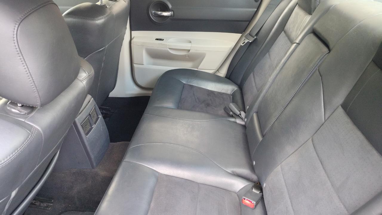 Dodge Charger 4dr Sdn R/T RWD 2006