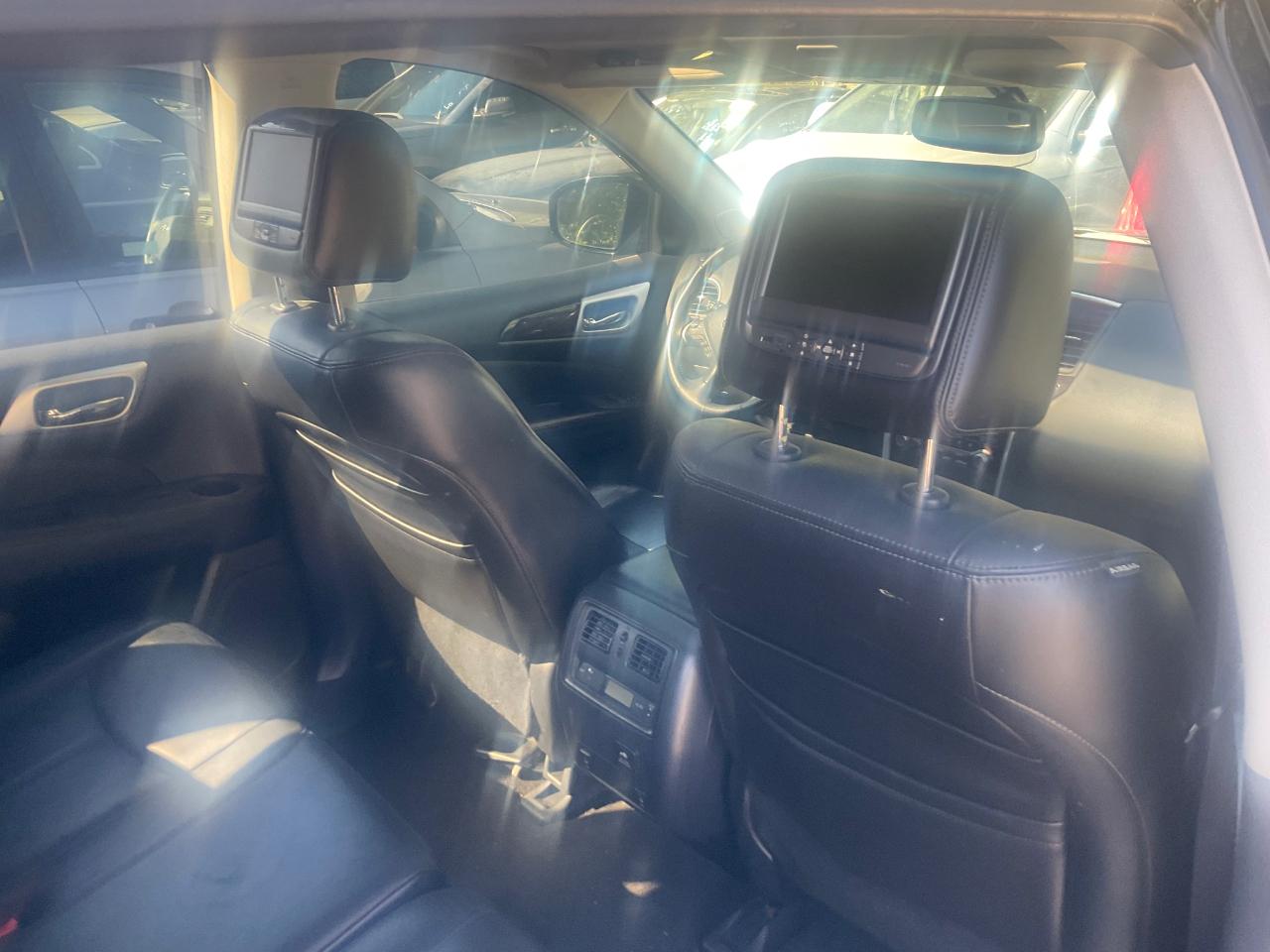 Nissan Pathfinder 4WD 4dr SL 2013