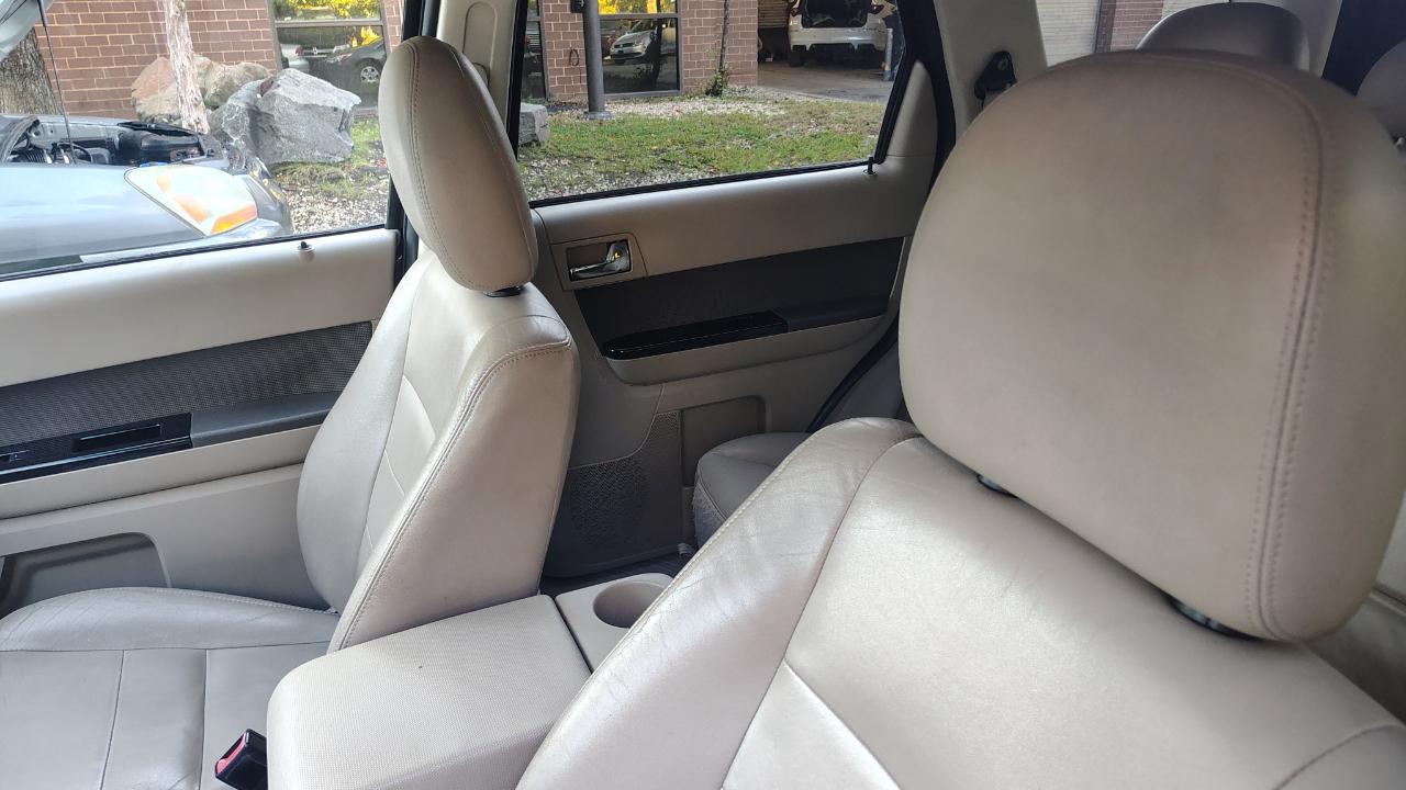 Ford Escape FWD 4dr I4 CVT Hybrid 2009