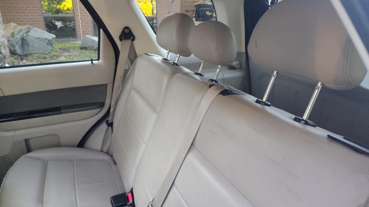 Ford Escape FWD 4dr I4 CVT Hybrid 2009