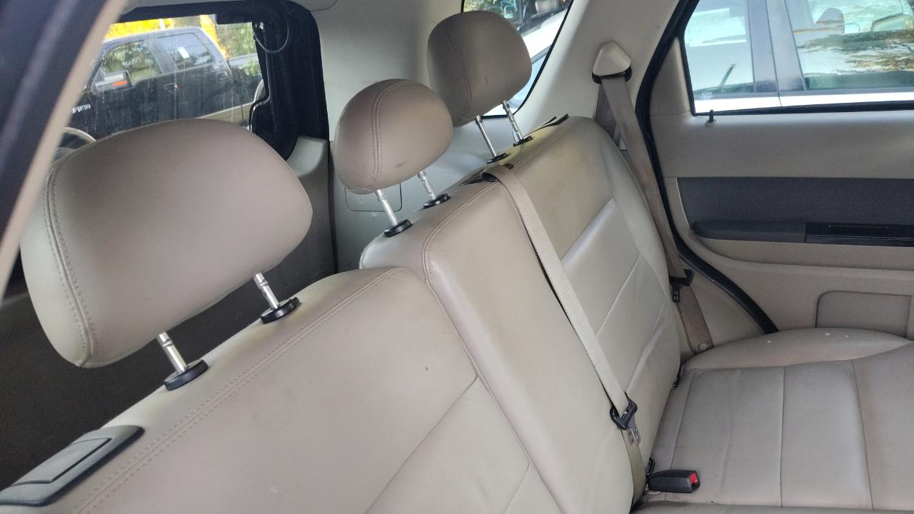 Ford Escape FWD 4dr I4 CVT Hybrid 2009