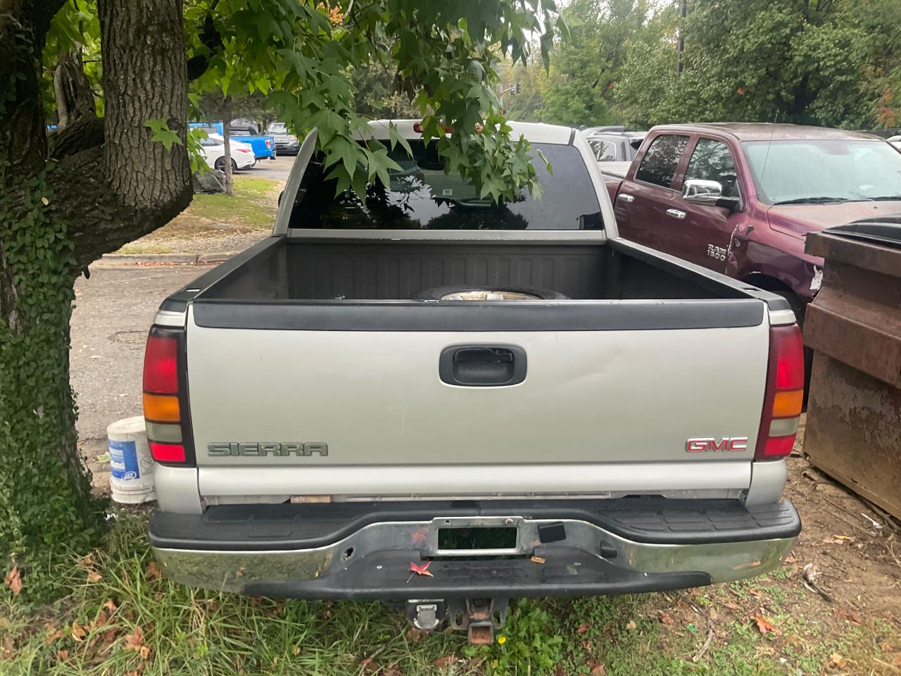 GMC Sierra 1500 Crew Cab 143.5" WB 4WD SLE 2005
