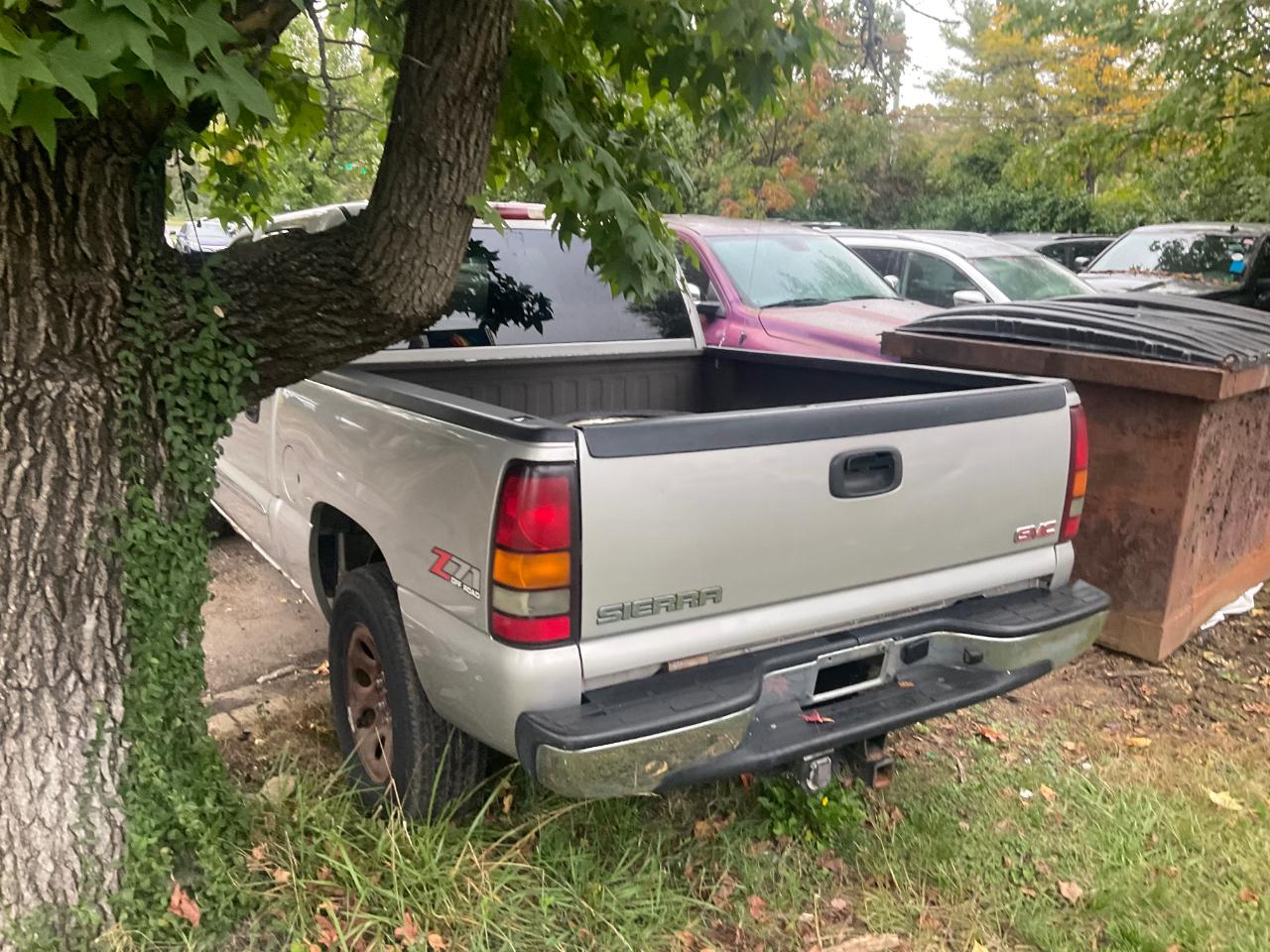 GMC Sierra 1500 Crew Cab 143.5" WB 4WD SLE 2005