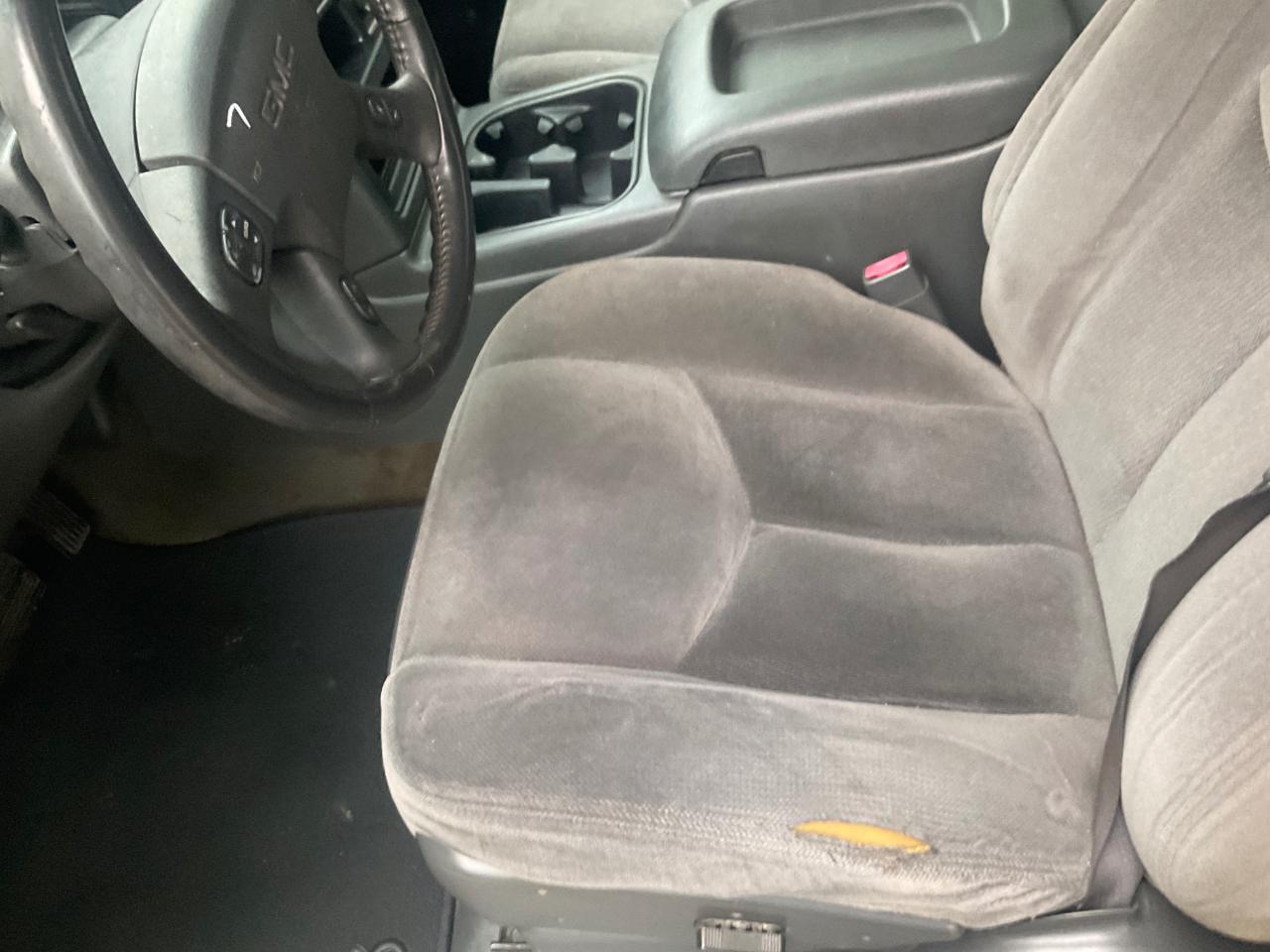 GMC Sierra 1500 Crew Cab 143.5" WB 4WD SLE 2005