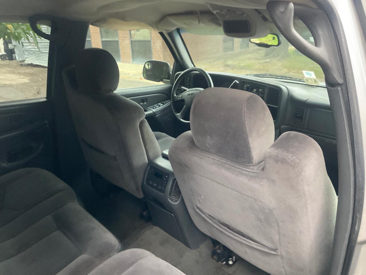 GMC Sierra 1500 Crew Cab 143.5" WB 4WD SLE 2005