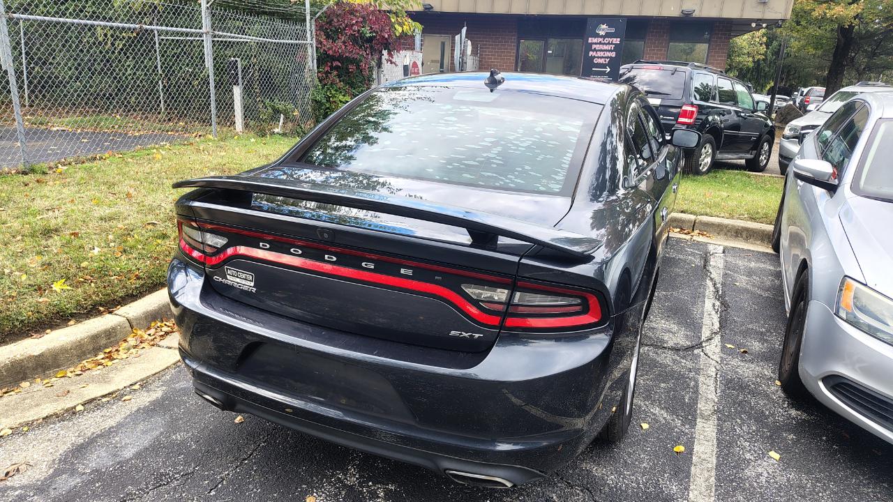 Dodge Charger 4dr Sdn SXT RWD 2016