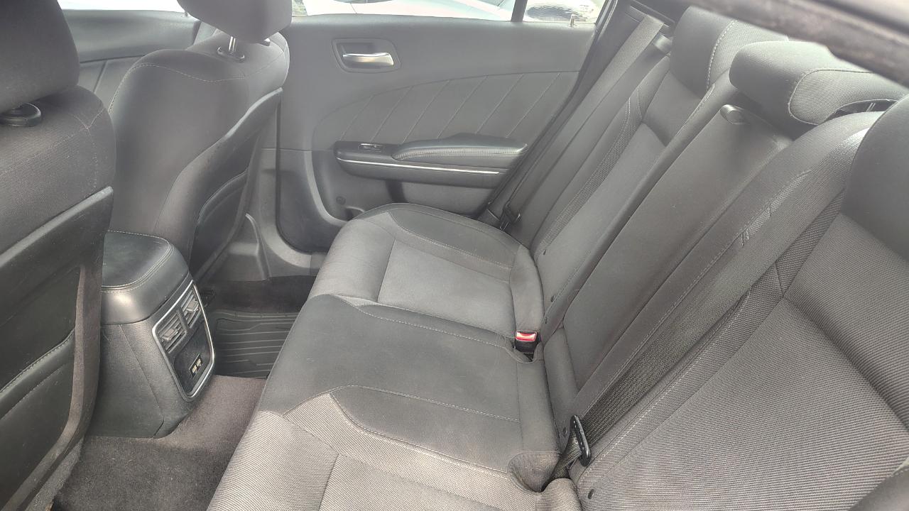 Dodge Charger 4dr Sdn SXT RWD 2016