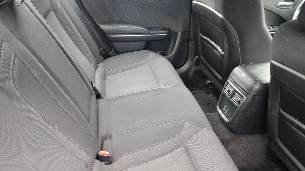 Dodge Charger 4dr Sdn SXT RWD 2016