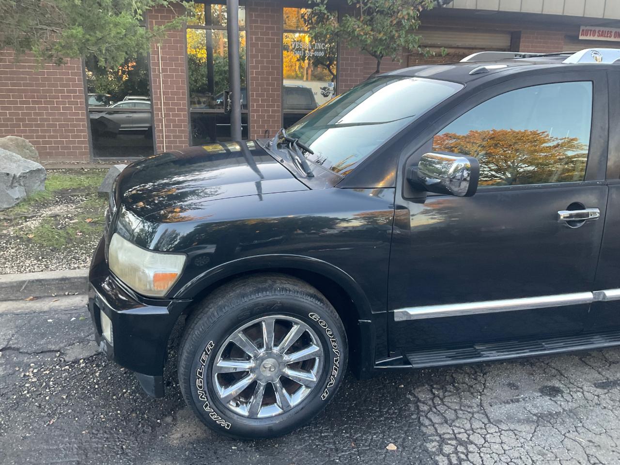Infiniti QX56 4WD 4dr 2009