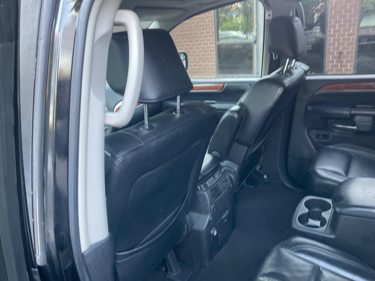 Infiniti QX56 4WD 4dr 2009